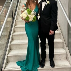 Jonathon Kayne sparkly green Prom Dress Size 2